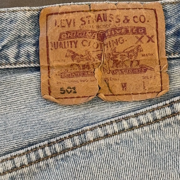 Custom Jeàn Vintage Levi’s Denim Shorts - Picture 2 of 4